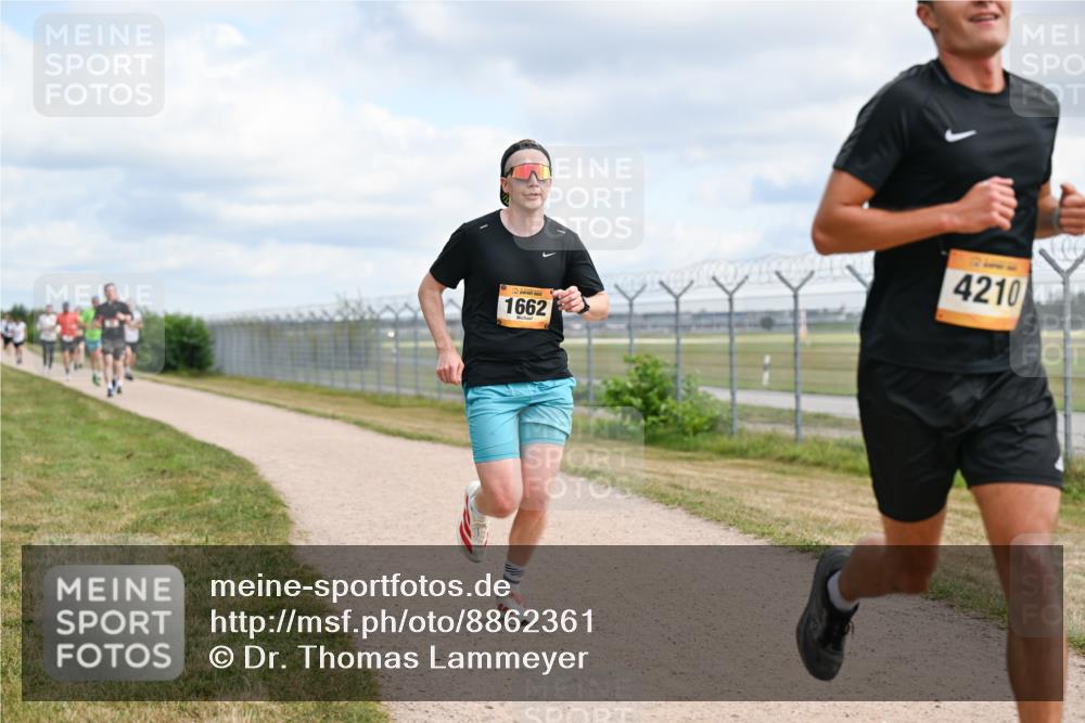 14.09.2025 - Airport Race Dr. Thomas Lammeyer http://msf.ph/oto/8862361 14.09.2025 12:01:18 Laufen 1662, 4210 meine-sportfotos.de