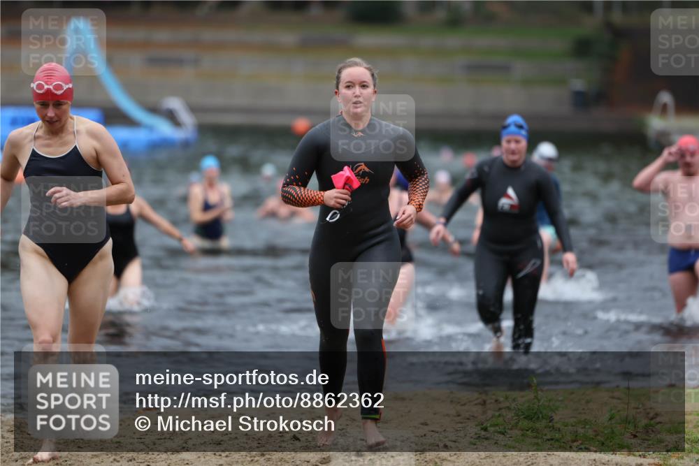 14.09.2025 - Stadtparktriathlon Michael Strokosch http://msf.ph/oto/8862362 14.09.2025 09:50:20 Schwimmen 515, 532, 553, 571, 588, 595, 600, 619 meine-sportfotos.de