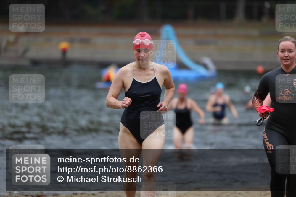 14.09.2025 - Stadtparktriathlon Michael Strokosch http://msf.ph/oto/8862366 14.09.2025 09:50:20 Schwimmen 515, 532, 553, 571, 588, 595, 600, 619 meine-sportfotos.de