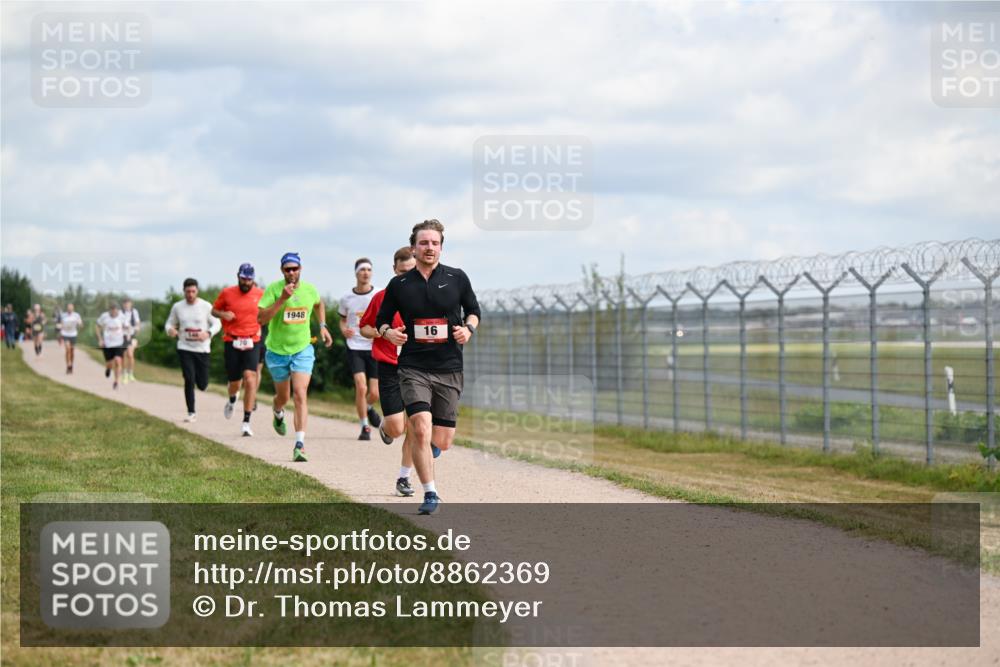 14.09.2025 - Airport Race Dr. Thomas Lammeyer http://msf.ph/oto/8862369 14.09.2025 12:01:21 Laufen 16 meine-sportfotos.de