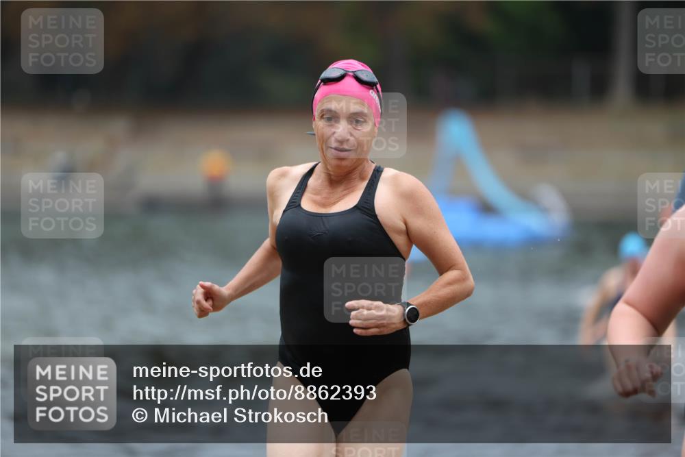 14.09.2025 - Stadtparktriathlon Michael Strokosch http://msf.ph/oto/8862393 14.09.2025 09:50:29 Schwimmen 532, 553, 571, 588, 592, 595 meine-sportfotos.de