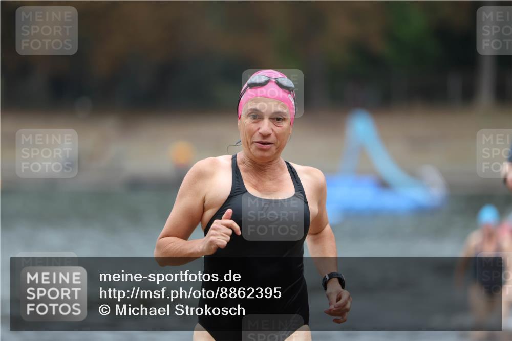 14.09.2025 - Stadtparktriathlon Michael Strokosch http://msf.ph/oto/8862395 14.09.2025 09:50:30 Schwimmen 532, 553, 571, 588, 592, 595 meine-sportfotos.de
