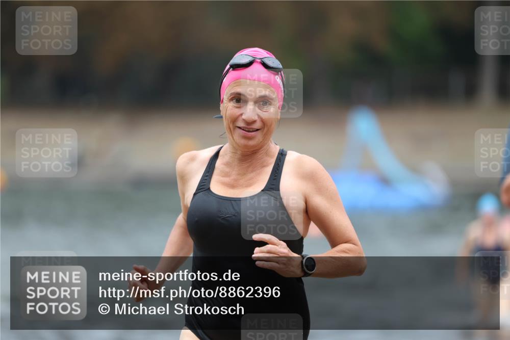 14.09.2025 - Stadtparktriathlon Michael Strokosch http://msf.ph/oto/8862396 14.09.2025 09:50:30 Schwimmen 532, 553, 571, 588, 592, 595 meine-sportfotos.de