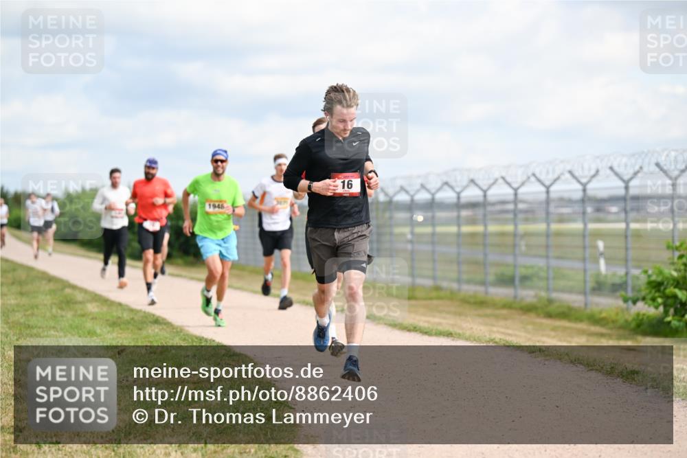 14.09.2025 - Airport Race Dr. Thomas Lammeyer http://msf.ph/oto/8862406 14.09.2025 12:01:23 Laufen 1946, 16 meine-sportfotos.de
