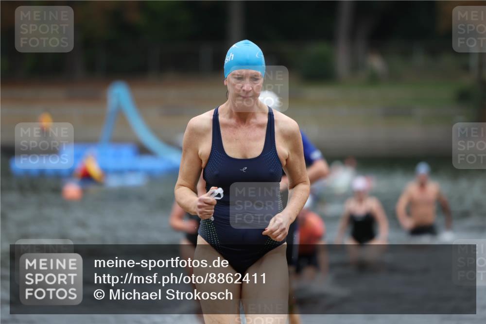14.09.2025 - Stadtparktriathlon Michael Strokosch http://msf.ph/oto/8862411 14.09.2025 09:50:39 Schwimmen 535, 539, 566, 589, 592 meine-sportfotos.de
