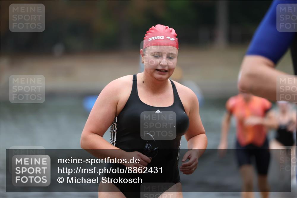 14.09.2025 - Stadtparktriathlon Michael Strokosch http://msf.ph/oto/8862431 14.09.2025 09:50:44 Schwimmen 535, 539, 566, 589, 611 meine-sportfotos.de