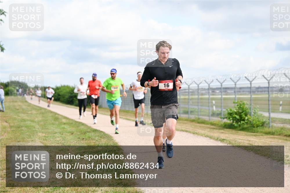 14.09.2025 - Airport Race Dr. Thomas Lammeyer http://msf.ph/oto/8862434 14.09.2025 12:01:25 Laufen 16 meine-sportfotos.de