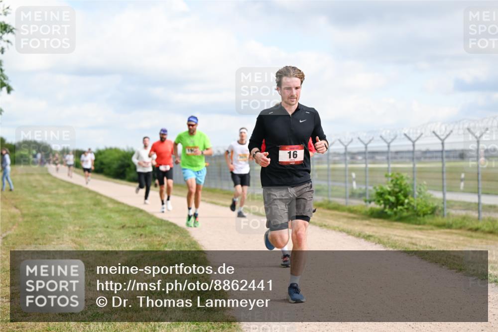 14.09.2025 - Airport Race Dr. Thomas Lammeyer http://msf.ph/oto/8862441 14.09.2025 12:01:25 Laufen 16 meine-sportfotos.de
