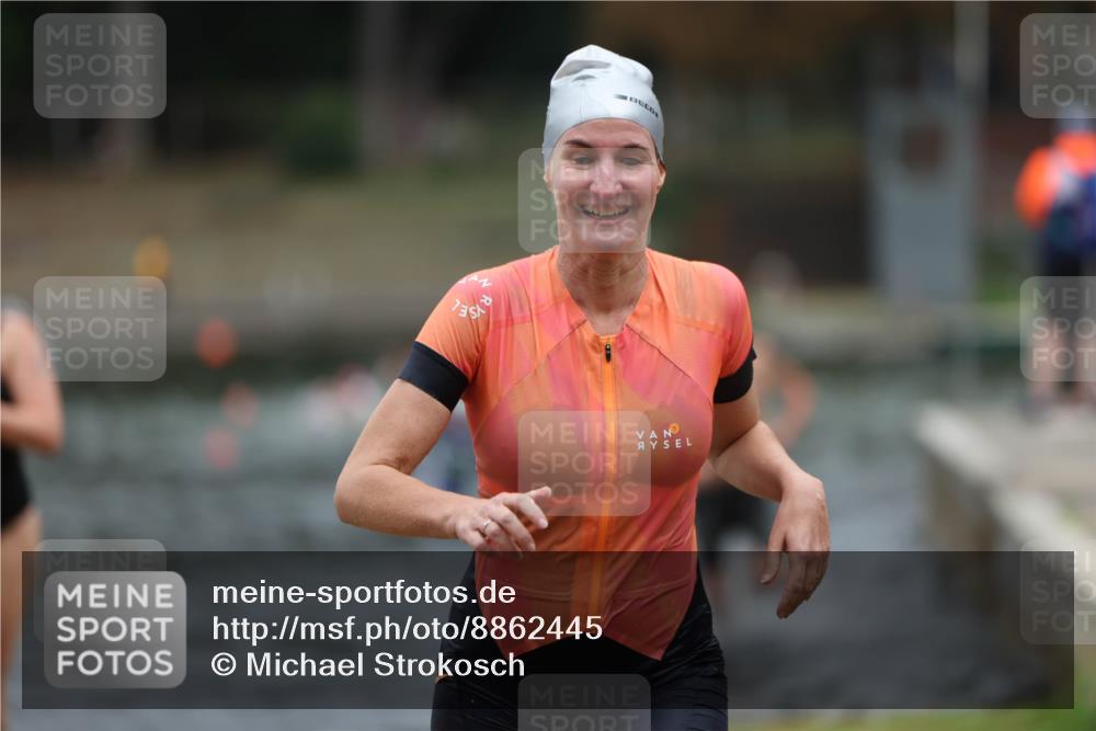 14.09.2025 - Stadtparktriathlon Michael Strokosch http://msf.ph/oto/8862445 14.09.2025 09:50:48 Schwimmen 535, 539, 566, 611 meine-sportfotos.de