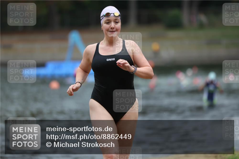 14.09.2025 - Stadtparktriathlon Michael Strokosch http://msf.ph/oto/8862449 14.09.2025 09:50:49 Schwimmen 539, 566, 611 meine-sportfotos.de