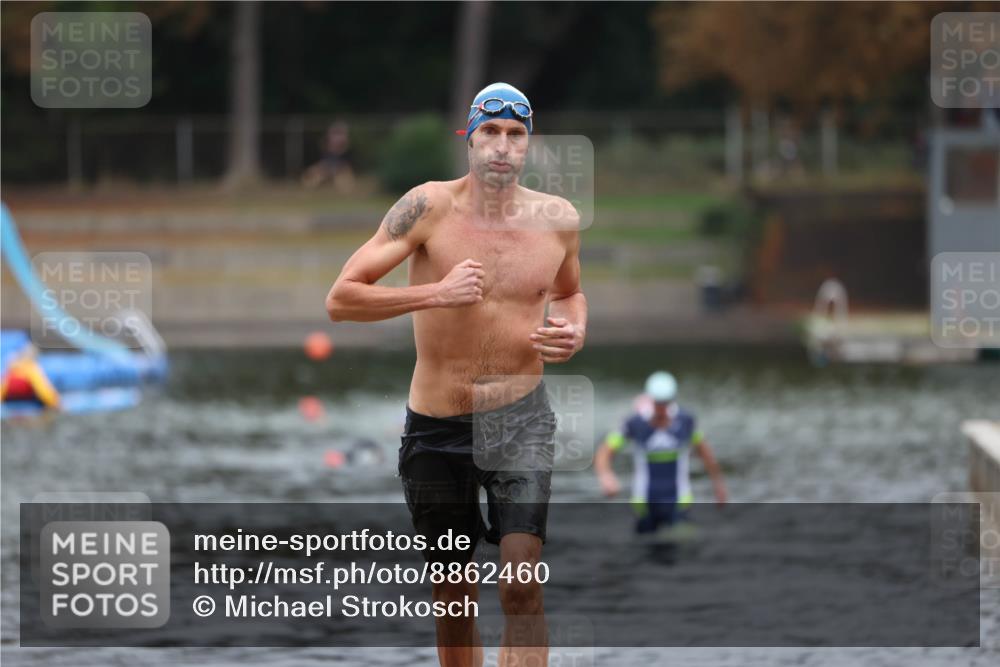 14.09.2025 - Stadtparktriathlon Michael Strokosch http://msf.ph/oto/8862460 14.09.2025 09:50:52 Schwimmen 539, 566, 611 meine-sportfotos.de