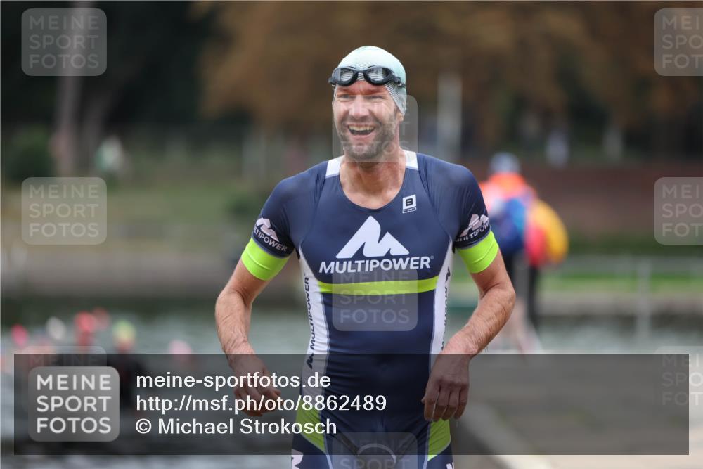 14.09.2025 - Stadtparktriathlon Michael Strokosch http://msf.ph/oto/8862489 14.09.2025 09:51:09 Schwimmen 590 meine-sportfotos.de