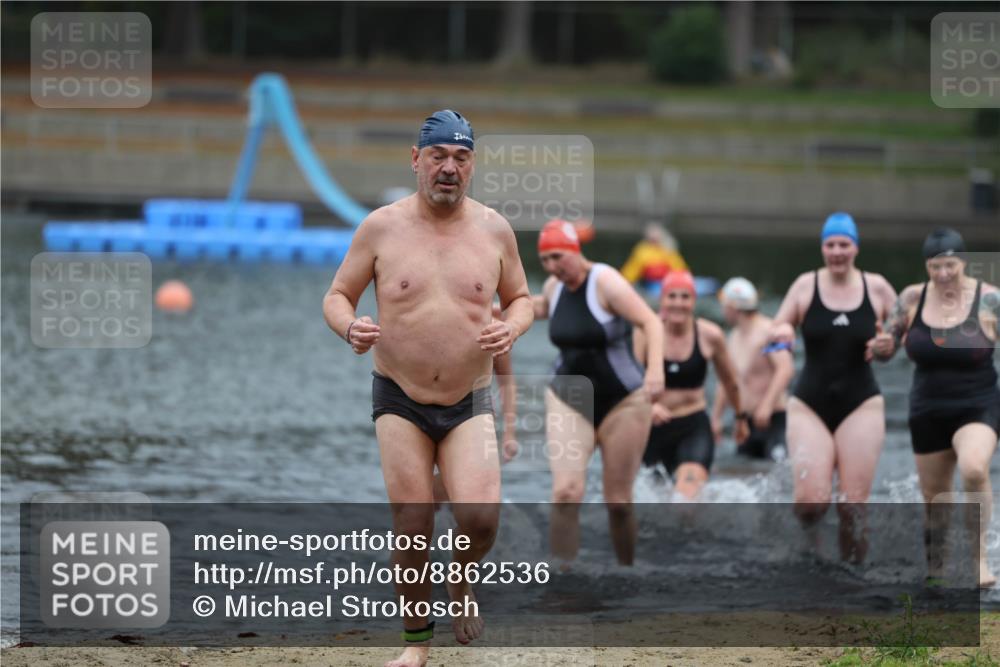 14.09.2025 - Stadtparktriathlon Michael Strokosch http://msf.ph/oto/8862536 14.09.2025 09:51:39 Schwimmen 518, 531, 558, 559, 568, 582, 601 meine-sportfotos.de