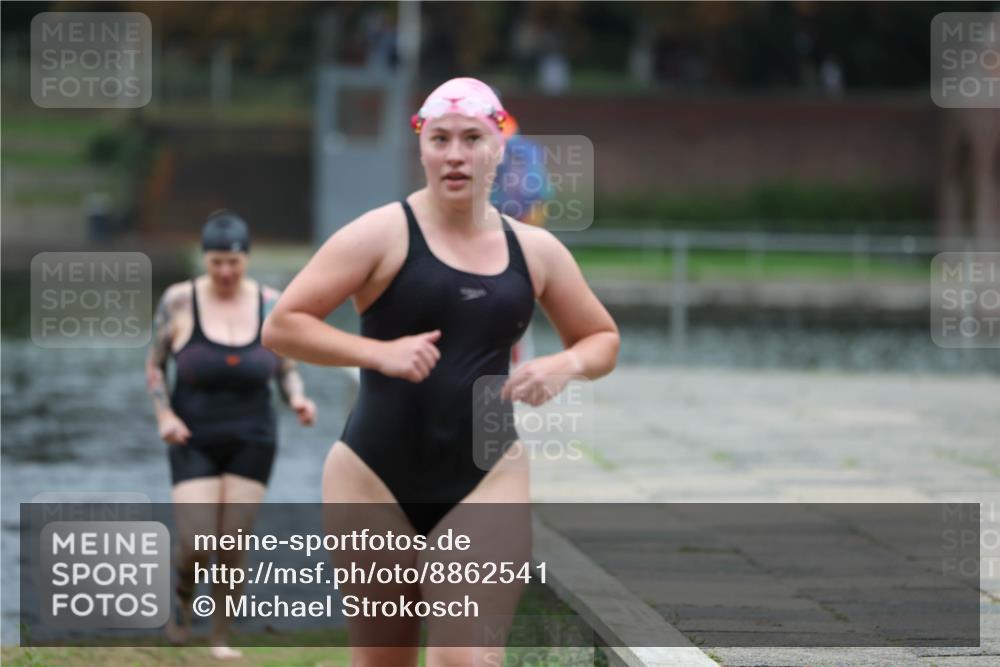 14.09.2025 - Stadtparktriathlon Michael Strokosch http://msf.ph/oto/8862541 14.09.2025 09:51:41 Schwimmen 518, 531, 558, 559, 568, 582, 601 meine-sportfotos.de
