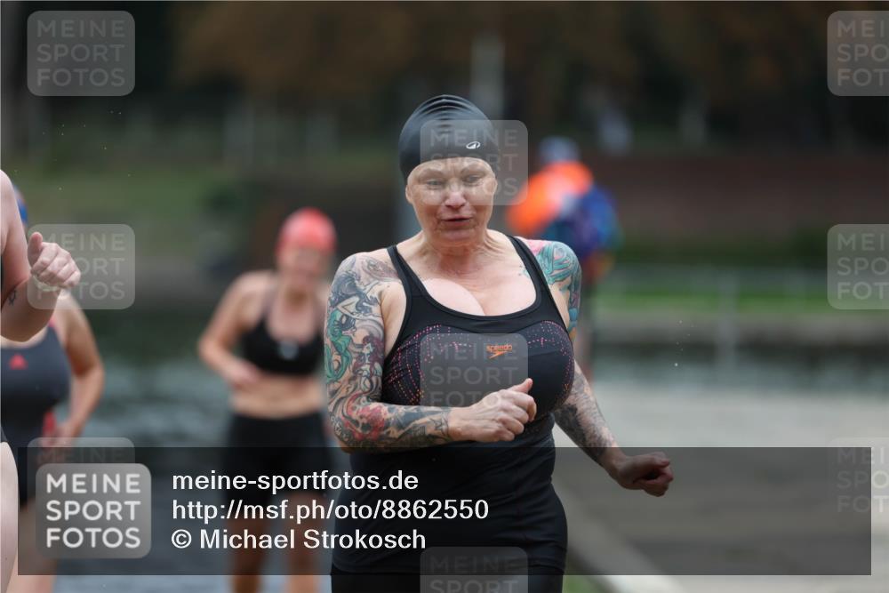 14.09.2025 - Stadtparktriathlon Michael Strokosch http://msf.ph/oto/8862550 14.09.2025 09:51:45 Schwimmen 518, 531, 558, 559, 568, 582, 601 meine-sportfotos.de