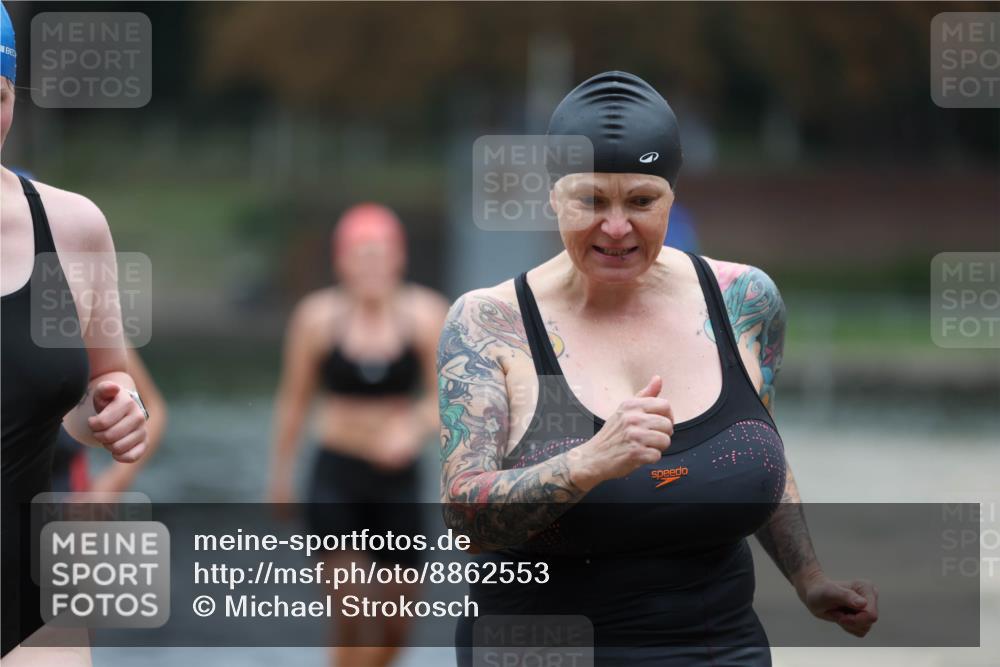 14.09.2025 - Stadtparktriathlon Michael Strokosch http://msf.ph/oto/8862553 14.09.2025 09:51:46 Schwimmen 518, 559, 568, 582, 601 meine-sportfotos.de