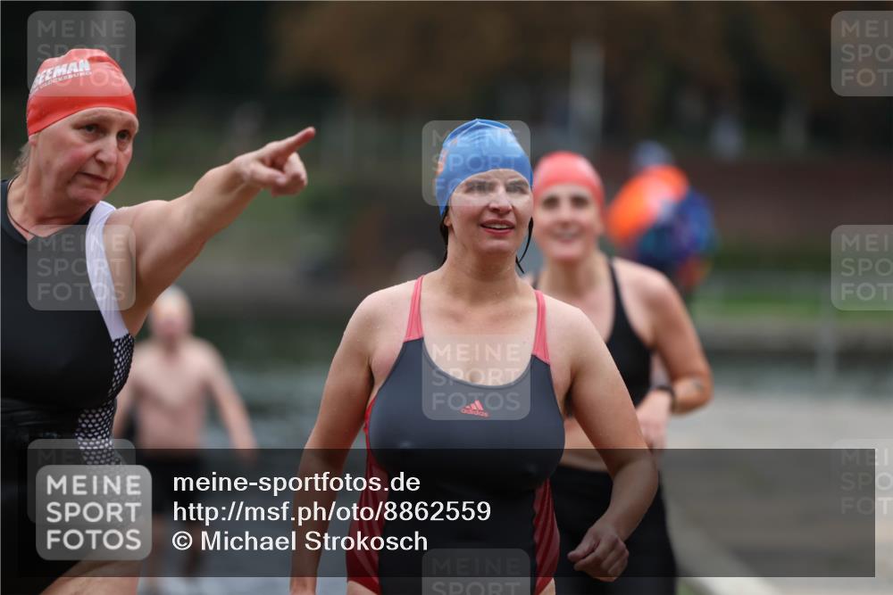 14.09.2025 - Stadtparktriathlon Michael Strokosch http://msf.ph/oto/8862559 14.09.2025 09:51:48 Schwimmen 518, 559, 568, 582, 601 meine-sportfotos.de