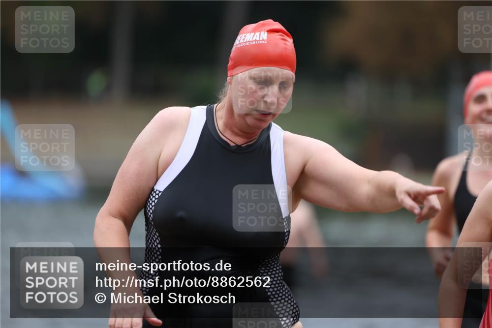 14.09.2025 - Stadtparktriathlon Michael Strokosch http://msf.ph/oto/8862562 14.09.2025 09:51:49 Schwimmen 518, 559, 568, 582, 601 meine-sportfotos.de