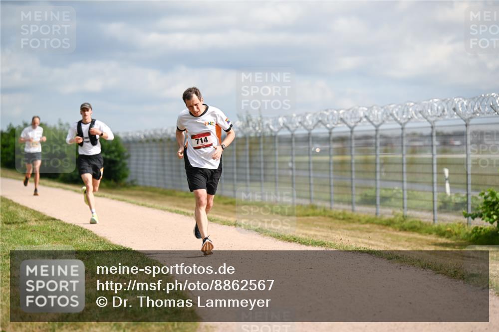 14.09.2025 - Airport Race Dr. Thomas Lammeyer http://msf.ph/oto/8862567 14.09.2025 12:01:35 Laufen 714 meine-sportfotos.de