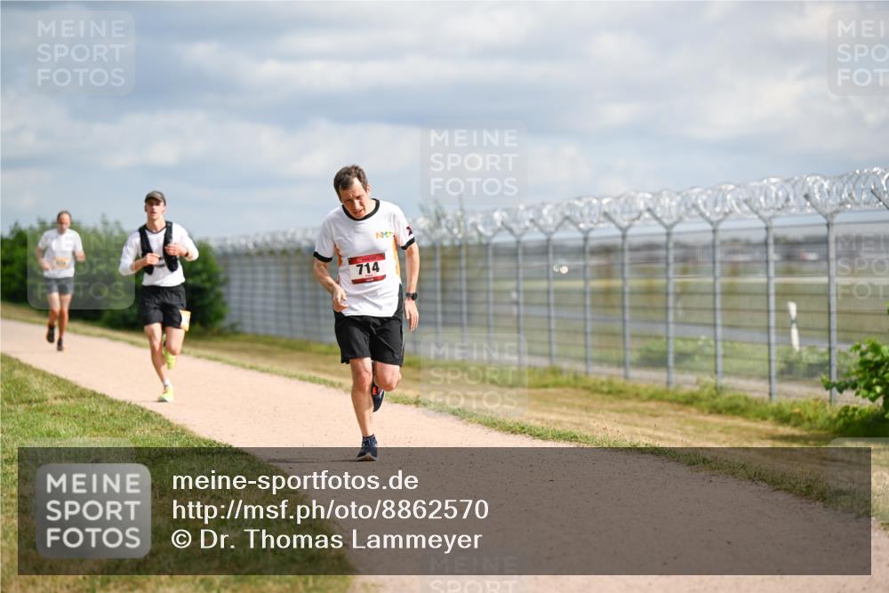 14.09.2025 - Airport Race Dr. Thomas Lammeyer http://msf.ph/oto/8862570 14.09.2025 12:01:35 Laufen 714 meine-sportfotos.de