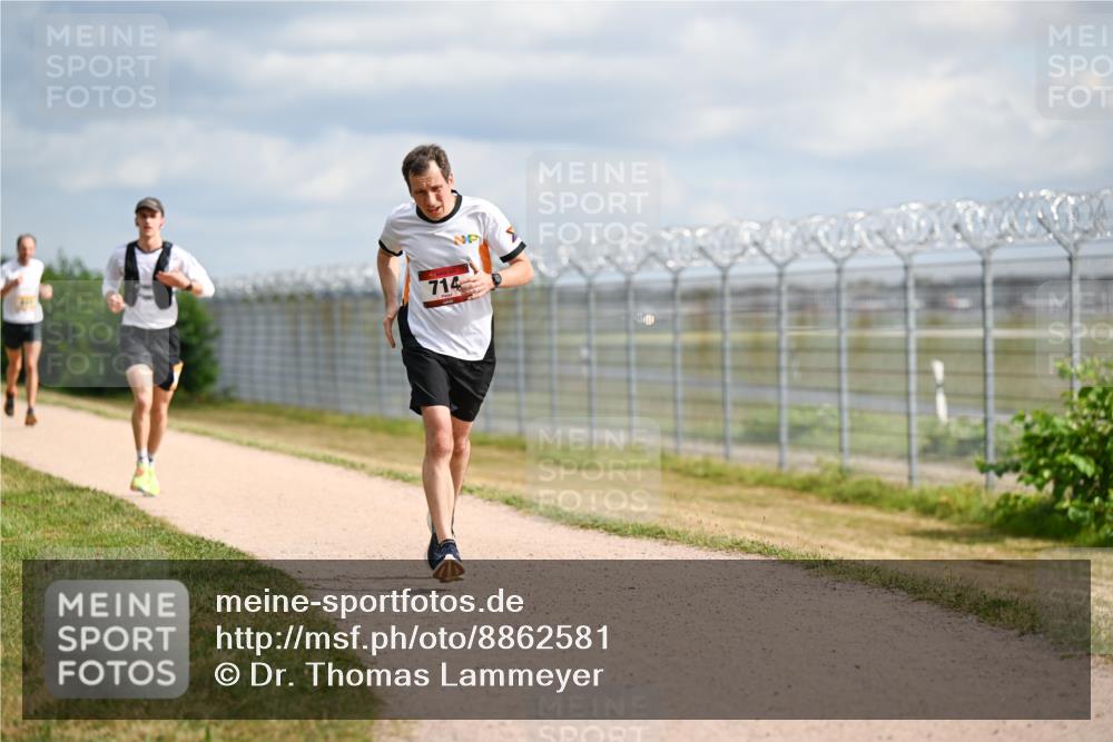 14.09.2025 - Airport Race Dr. Thomas Lammeyer http://msf.ph/oto/8862581 14.09.2025 12:01:36 Laufen 714 meine-sportfotos.de