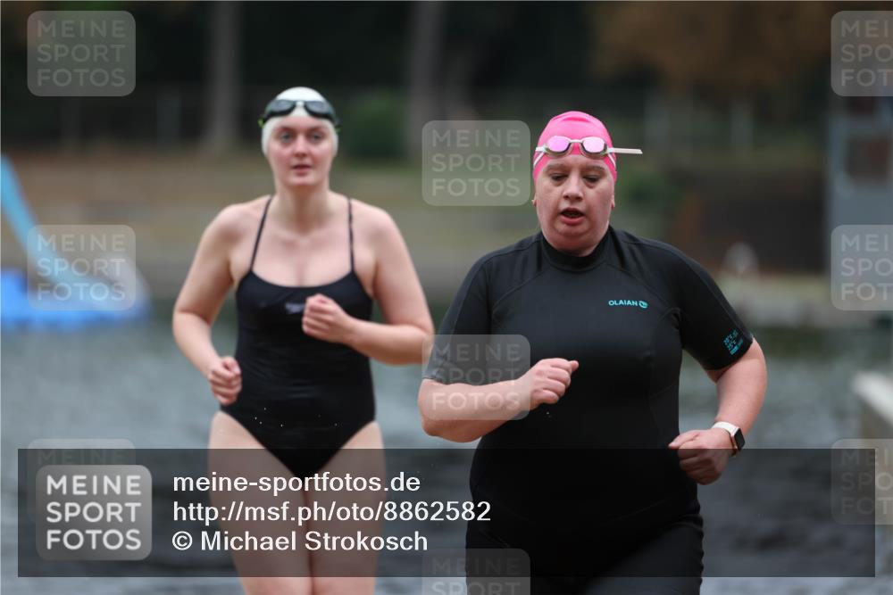 14.09.2025 - Stadtparktriathlon Michael Strokosch http://msf.ph/oto/8862582 14.09.2025 09:52:10 Schwimmen 562, 599, 615 meine-sportfotos.de