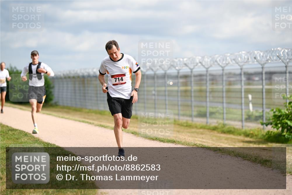 14.09.2025 - Airport Race Dr. Thomas Lammeyer http://msf.ph/oto/8862583 14.09.2025 12:01:36 Laufen 714 meine-sportfotos.de