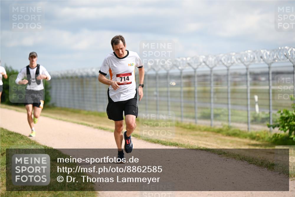 14.09.2025 - Airport Race Dr. Thomas Lammeyer http://msf.ph/oto/8862585 14.09.2025 12:01:36 Laufen 714 meine-sportfotos.de