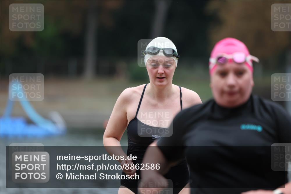14.09.2025 - Stadtparktriathlon Michael Strokosch http://msf.ph/oto/8862586 14.09.2025 09:52:11 Schwimmen 562, 599, 615 meine-sportfotos.de