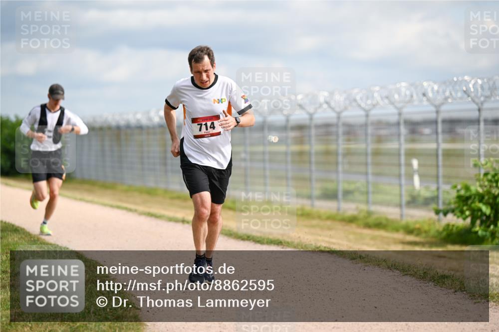14.09.2025 - Airport Race Dr. Thomas Lammeyer http://msf.ph/oto/8862595 14.09.2025 12:01:36 Laufen 714 meine-sportfotos.de