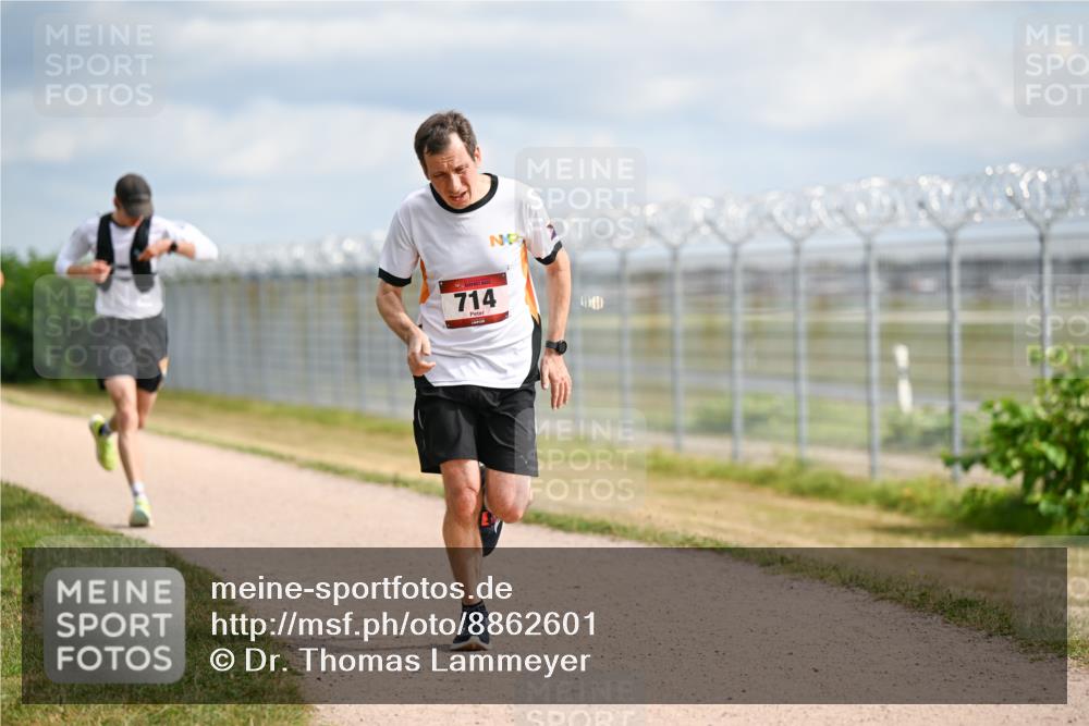 14.09.2025 - Airport Race Dr. Thomas Lammeyer http://msf.ph/oto/8862601 14.09.2025 12:01:36 Laufen 714 meine-sportfotos.de