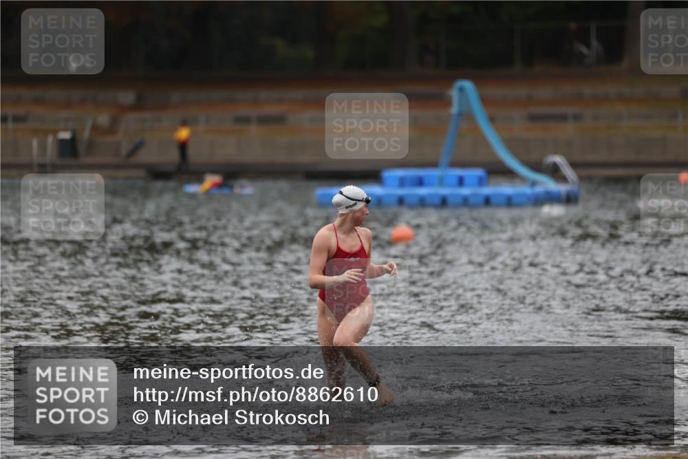 14.09.2025 - Stadtparktriathlon Michael Strokosch http://msf.ph/oto/8862610 14.09.2025 10:09:25 Schwimmen 629 meine-sportfotos.de