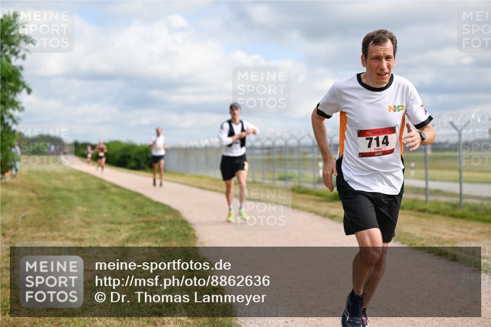 14.09.2025 - Airport Race Dr. Thomas Lammeyer http://msf.ph/oto/8862636 14.09.2025 12:01:39 Laufen 714 meine-sportfotos.de