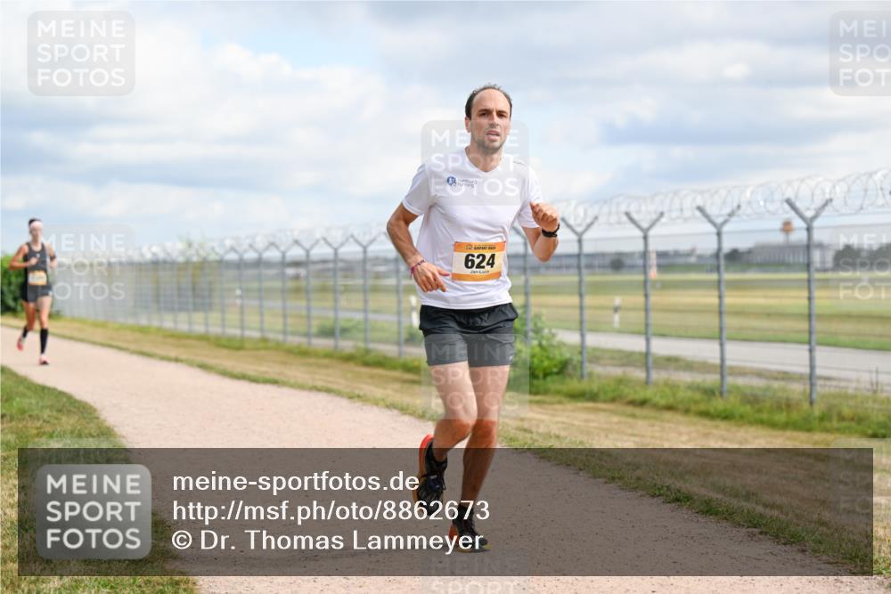 14.09.2025 - Airport Race Dr. Thomas Lammeyer http://msf.ph/oto/8862673 14.09.2025 12:01:45 Laufen 624 meine-sportfotos.de