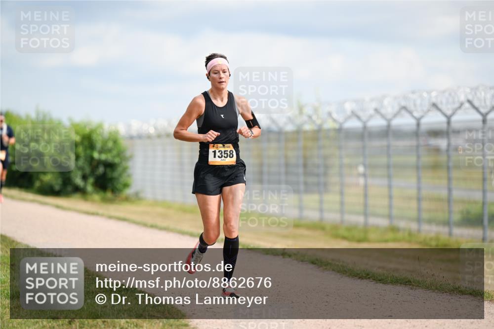 14.09.2025 - Airport Race Dr. Thomas Lammeyer http://msf.ph/oto/8862676 14.09.2025 12:01:47 Laufen 1358 meine-sportfotos.de