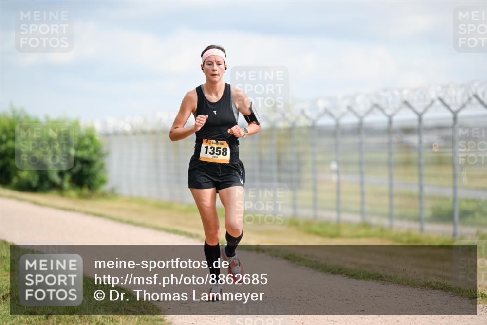 14.09.2025 - Airport Race Dr. Thomas Lammeyer http://msf.ph/oto/8862685 14.09.2025 12:01:48 Laufen 1358 meine-sportfotos.de