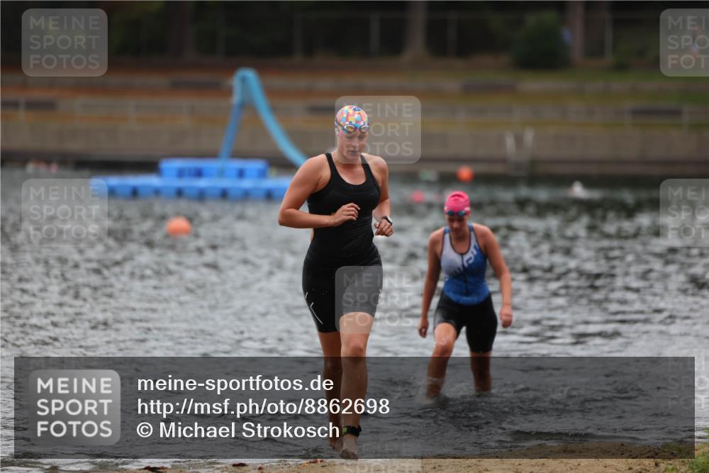 14.09.2025 - Stadtparktriathlon Michael Strokosch http://msf.ph/oto/8862698 14.09.2025 10:09:49 Schwimmen 624, 706 meine-sportfotos.de