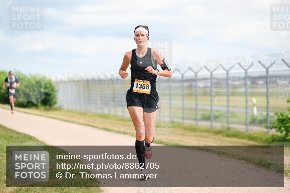 14.09.2025 - Airport Race Dr. Thomas Lammeyer http://msf.ph/oto/8862705 14.09.2025 12:01:49 Laufen 1358 meine-sportfotos.de