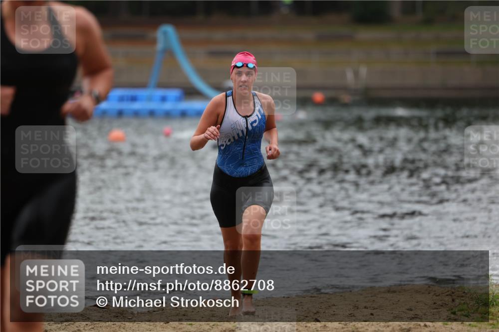 14.09.2025 - Stadtparktriathlon Michael Strokosch http://msf.ph/oto/8862708 14.09.2025 10:09:52 Schwimmen 624, 706 meine-sportfotos.de