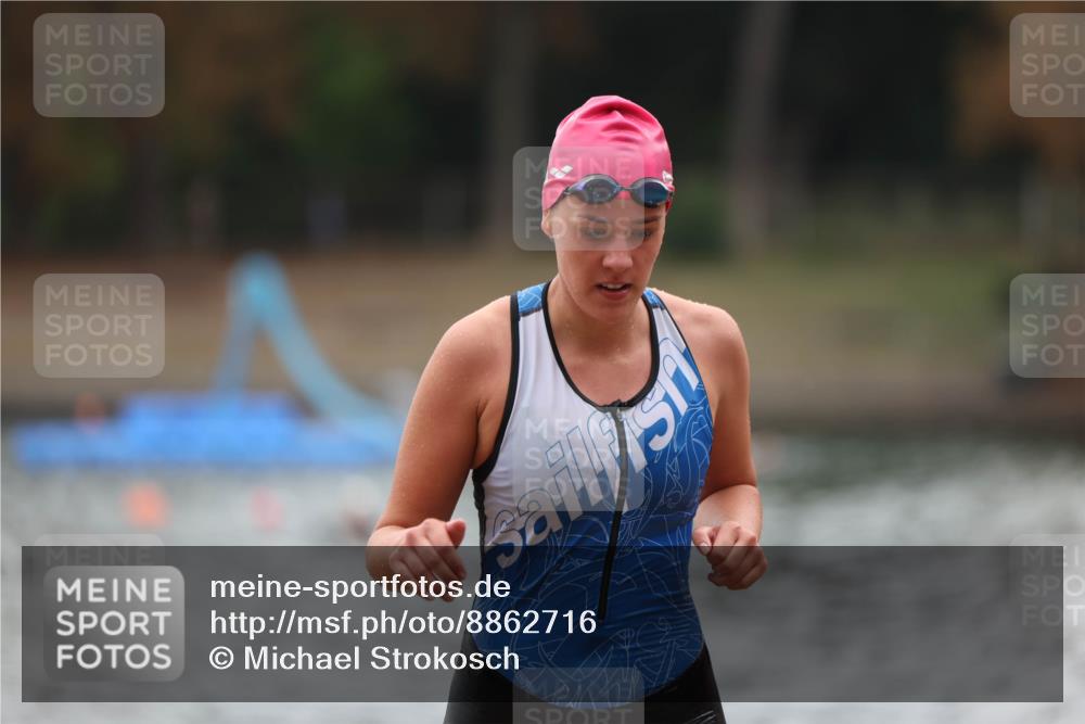 14.09.2025 - Stadtparktriathlon Michael Strokosch http://msf.ph/oto/8862716 14.09.2025 10:09:56 Schwimmen 624, 706 meine-sportfotos.de