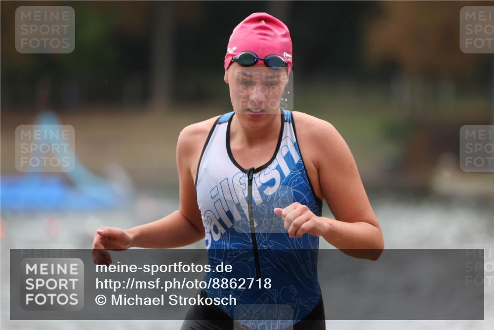 14.09.2025 - Stadtparktriathlon Michael Strokosch http://msf.ph/oto/8862718 14.09.2025 10:09:56 Schwimmen 624, 706 meine-sportfotos.de