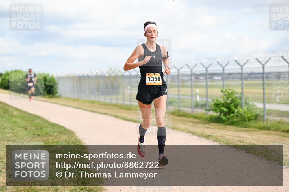 14.09.2025 - Airport Race Dr. Thomas Lammeyer http://msf.ph/oto/8862722 14.09.2025 12:01:50 Laufen 1358 meine-sportfotos.de