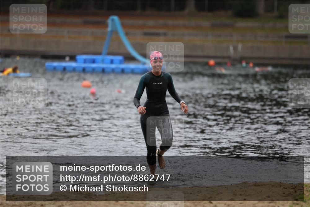 14.09.2025 - Stadtparktriathlon Michael Strokosch http://msf.ph/oto/8862747 14.09.2025 10:10:32 Schwimmen 642 meine-sportfotos.de
