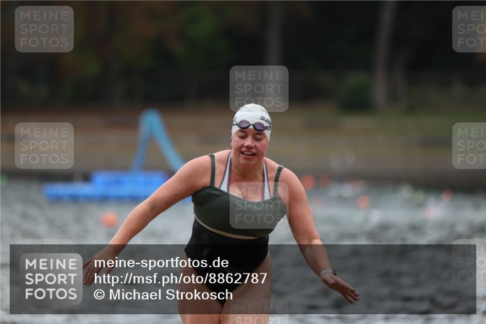 14.09.2025 - Stadtparktriathlon Michael Strokosch http://msf.ph/oto/8862787 14.09.2025 10:11:18 Schwimmen 628 meine-sportfotos.de