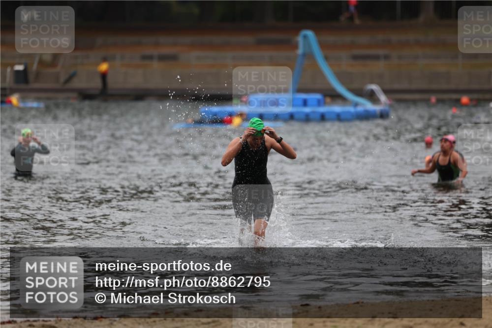 14.09.2025 - Stadtparktriathlon Michael Strokosch http://msf.ph/oto/8862795 14.09.2025 10:11:52 Schwimmen 630 meine-sportfotos.de