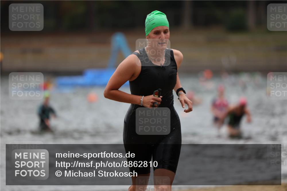 14.09.2025 - Stadtparktriathlon Michael Strokosch http://msf.ph/oto/8862810 14.09.2025 10:11:57 Schwimmen 622, 630 meine-sportfotos.de