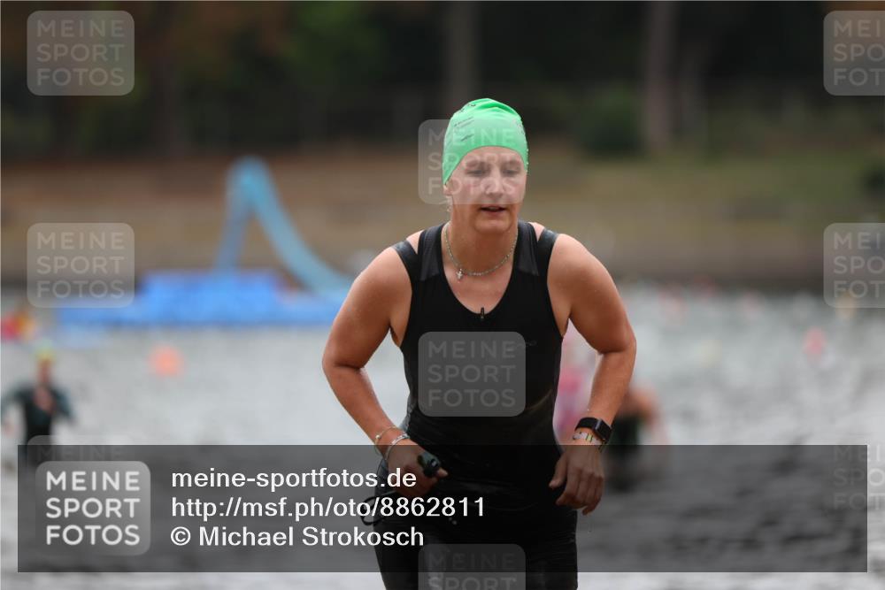 14.09.2025 - Stadtparktriathlon Michael Strokosch http://msf.ph/oto/8862811 14.09.2025 10:11:58 Schwimmen 622, 630 meine-sportfotos.de