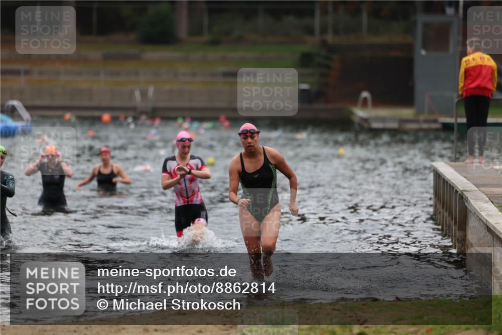 14.09.2025 - Stadtparktriathlon Michael Strokosch http://msf.ph/oto/8862814 14.09.2025 10:12:05 Schwimmen 622, 651, 662 meine-sportfotos.de
