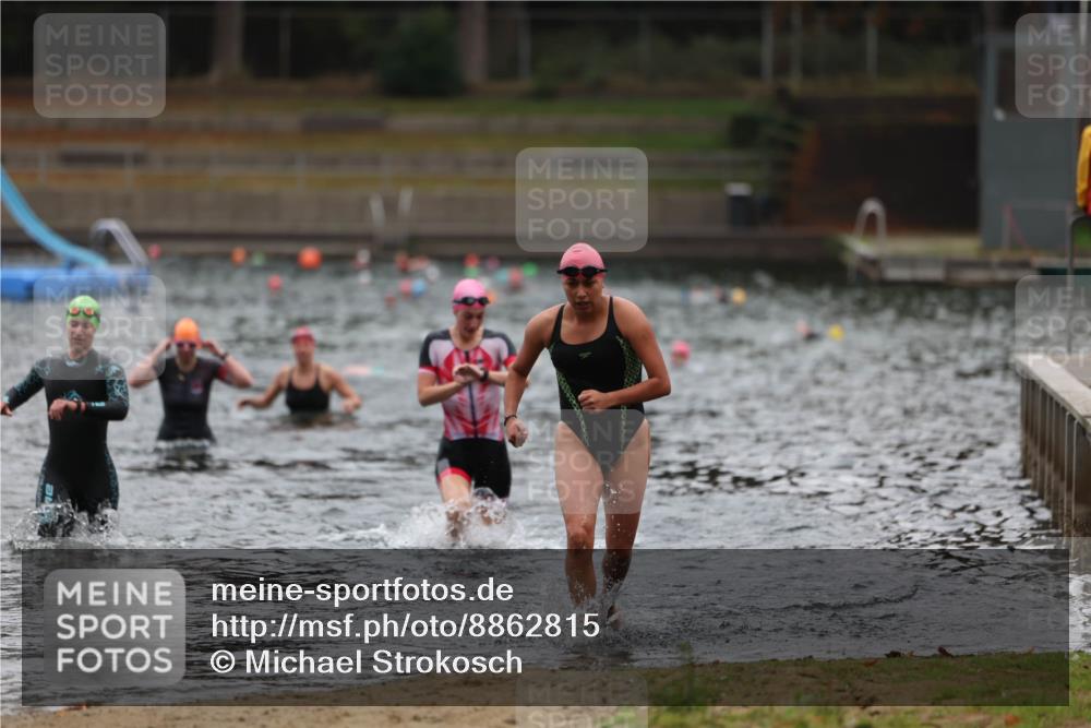 14.09.2025 - Stadtparktriathlon Michael Strokosch http://msf.ph/oto/8862815 14.09.2025 10:12:05 Schwimmen 622, 651, 662 meine-sportfotos.de