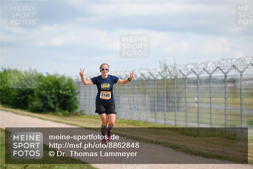 14.09.2025 - Airport Race Dr. Thomas Lammeyer http://msf.ph/oto/8862848 14.09.2025 12:02:04 Laufen 2185 meine-sportfotos.de